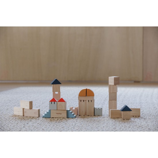 Cuburi creative din lemn - Joc pentru construit - Plan Toys